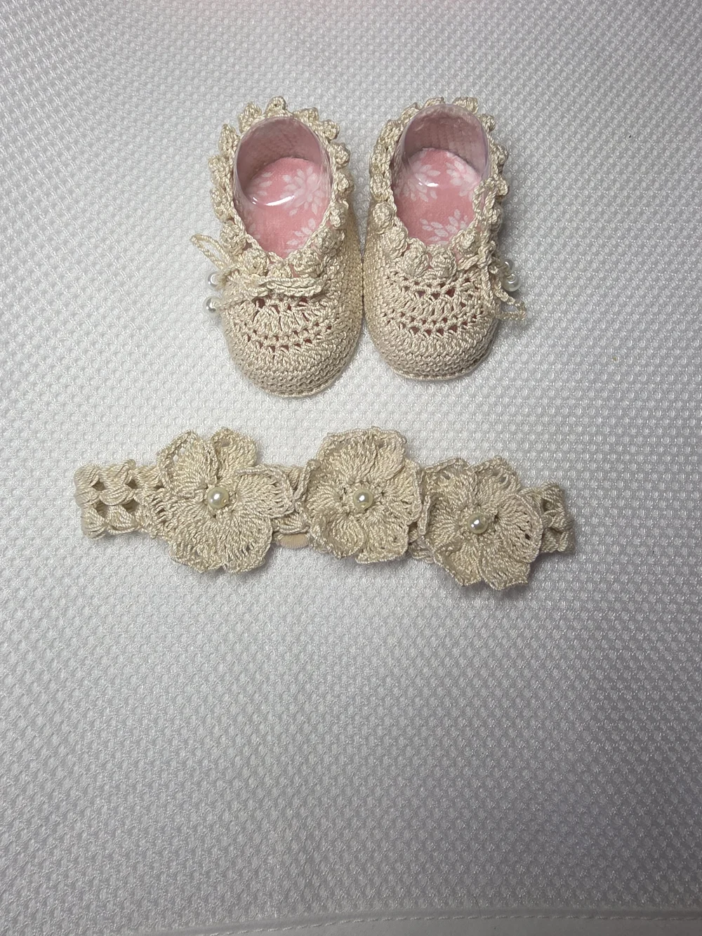 Handmade  Crochet Baby Booties with Floral Headband Set Pink,red,cream,white